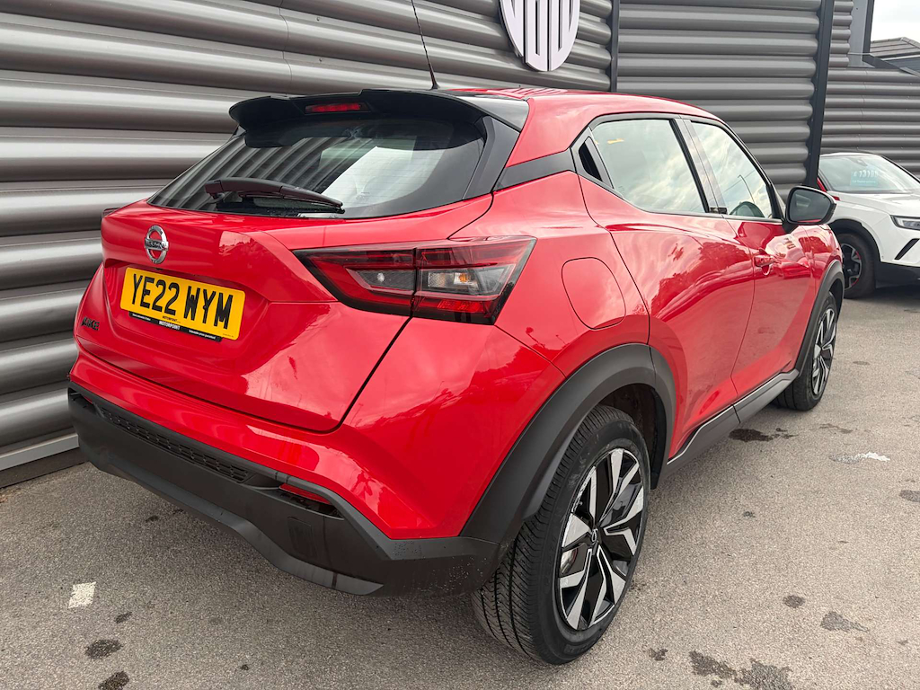 2022 Nissan Juke — image 7