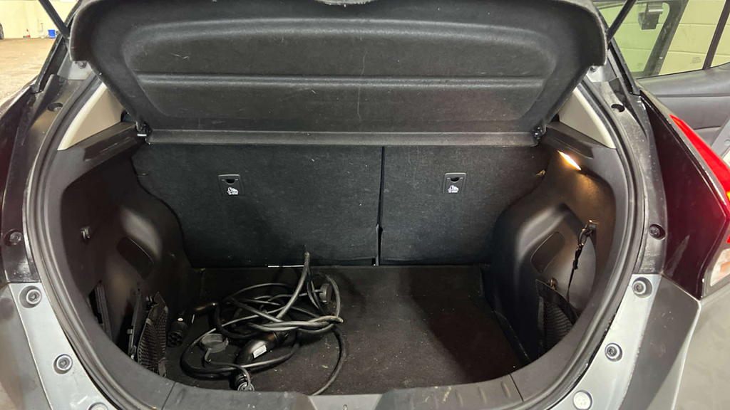 2022 Nissan Leaf — image 11