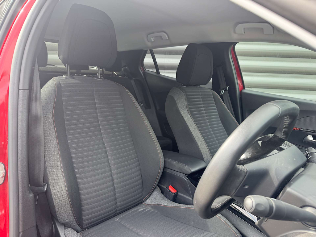 2022 Peugeot 2008 — image 16