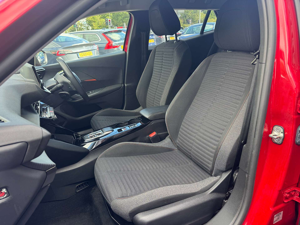 2022 Peugeot 2008 — image 37