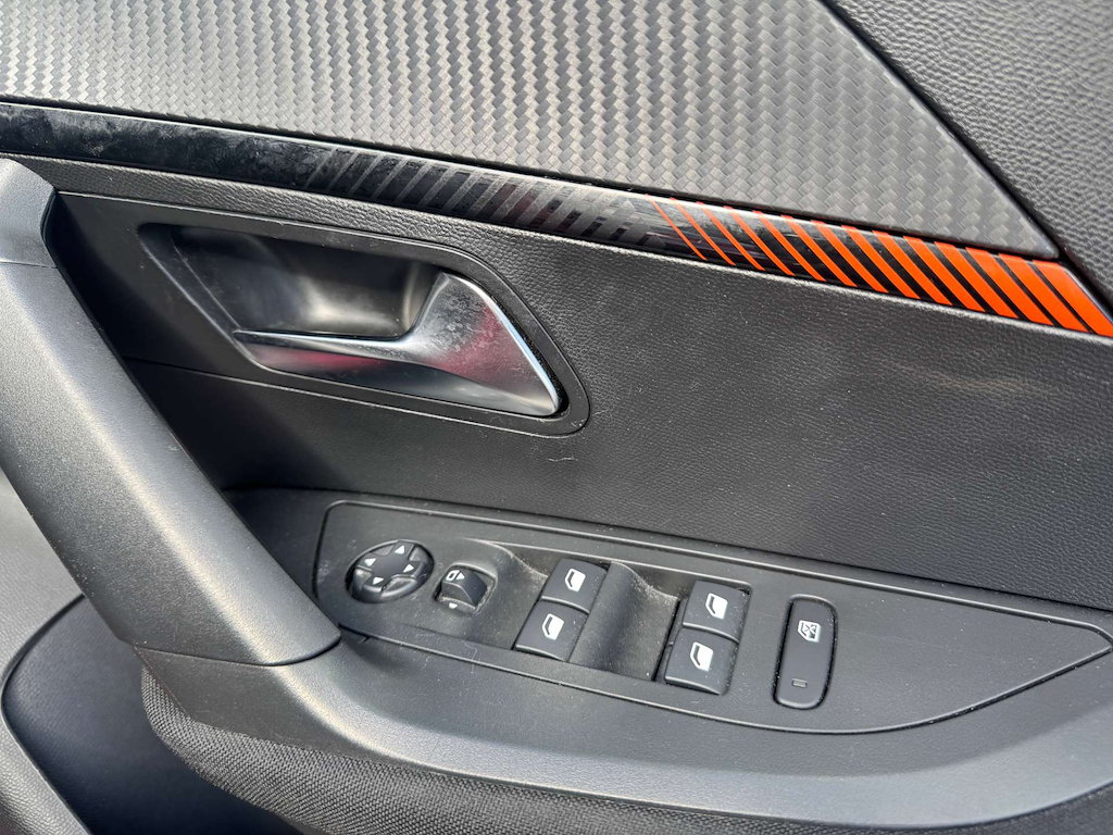 2022 Peugeot 2008 — image 30
