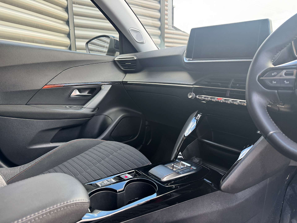 2022 Peugeot 2008 — image 28