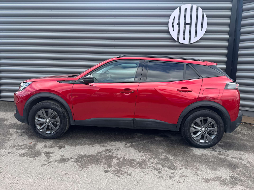 2022 Peugeot 2008 — image 6