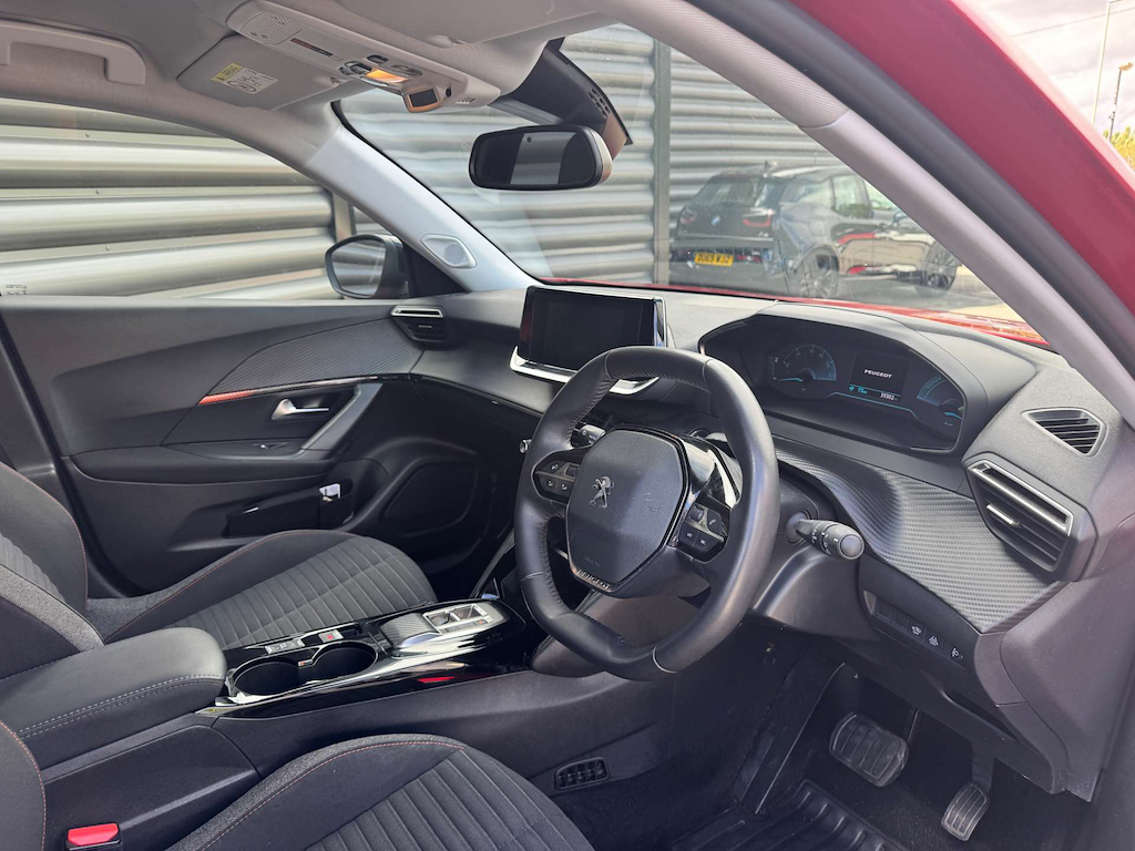 2022 Peugeot 2008 — image 38