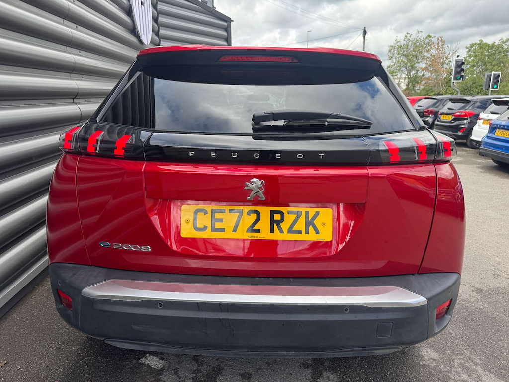 2022 Peugeot 2008 — image 4