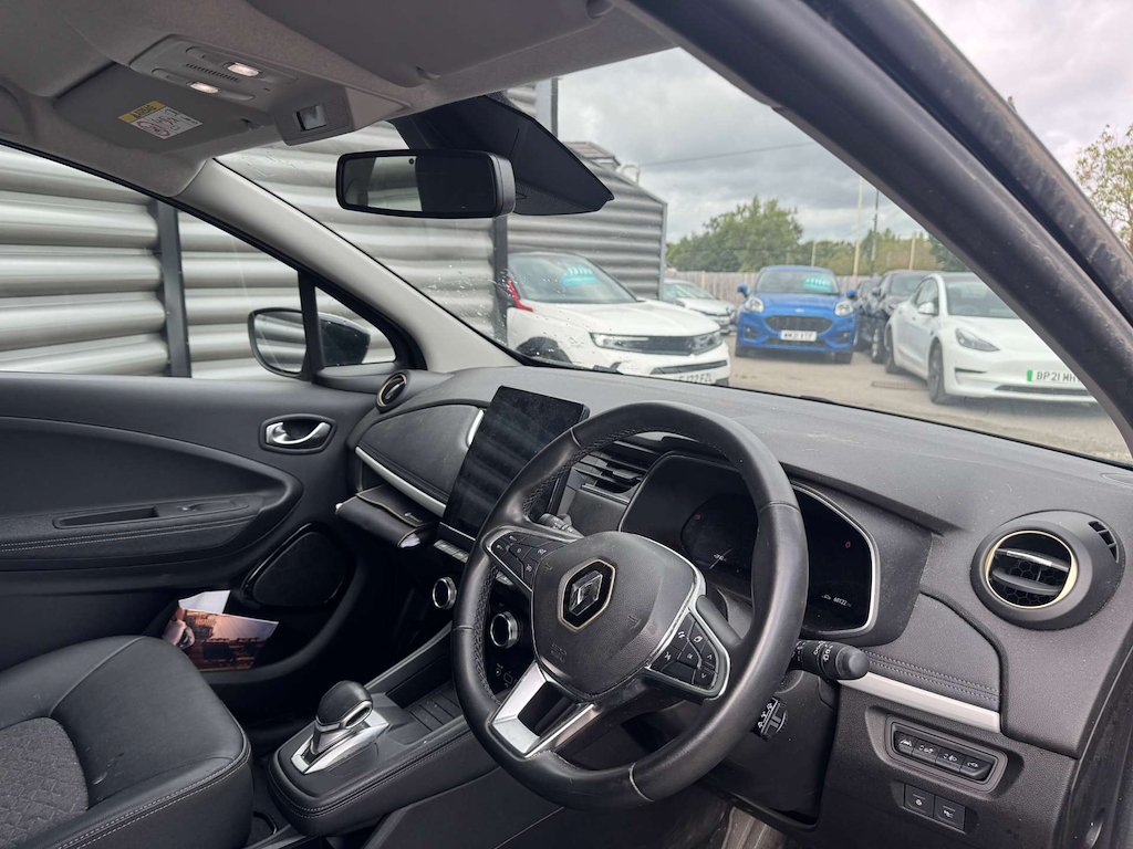 2022 Renault Zoe — image 11