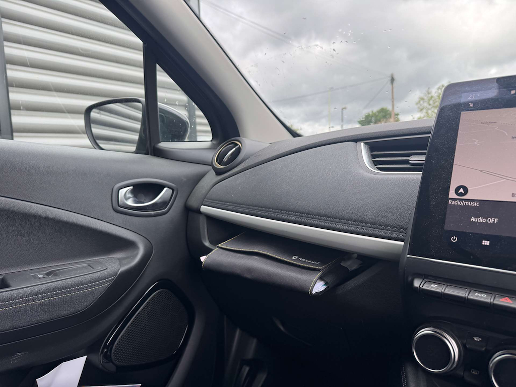 2022 Renault Zoe — image 16