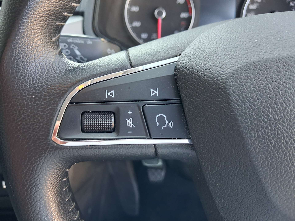 2021 SEAT Ibiza — image 27