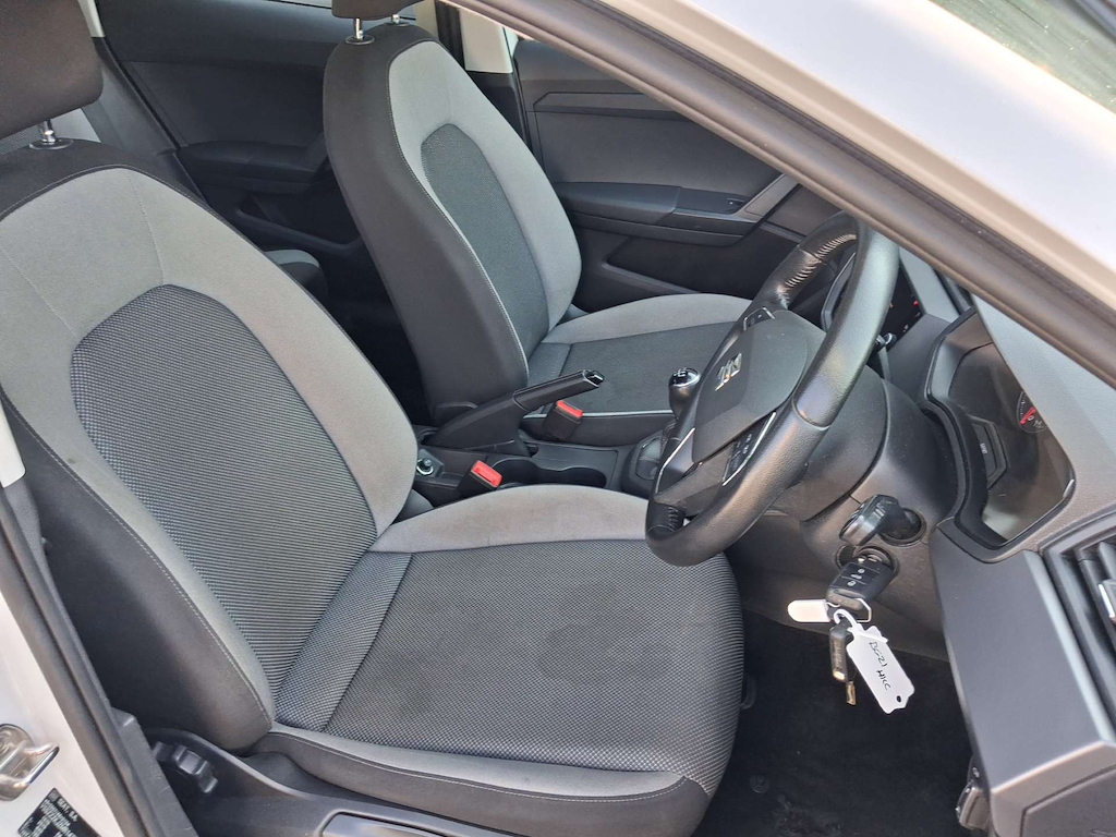 2021 SEAT Ibiza — image 23