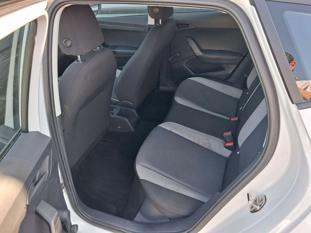 2021 SEAT Ibiza — image 32