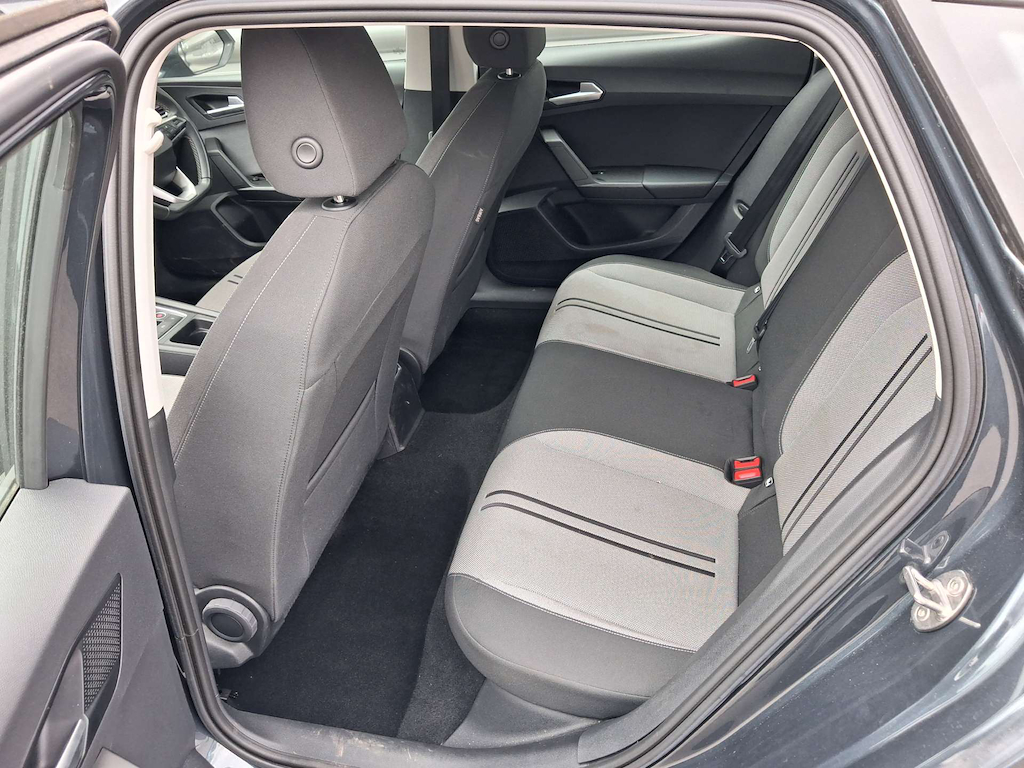2022 SEAT Leon — image 21