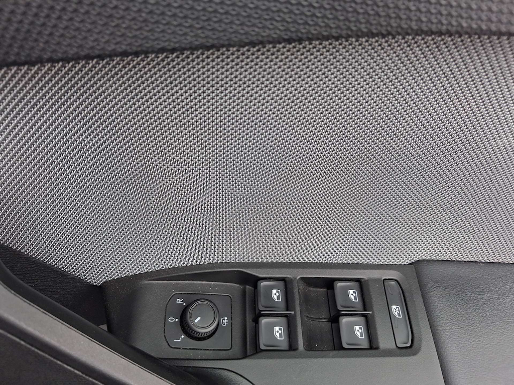 2022 SEAT Leon — image 22