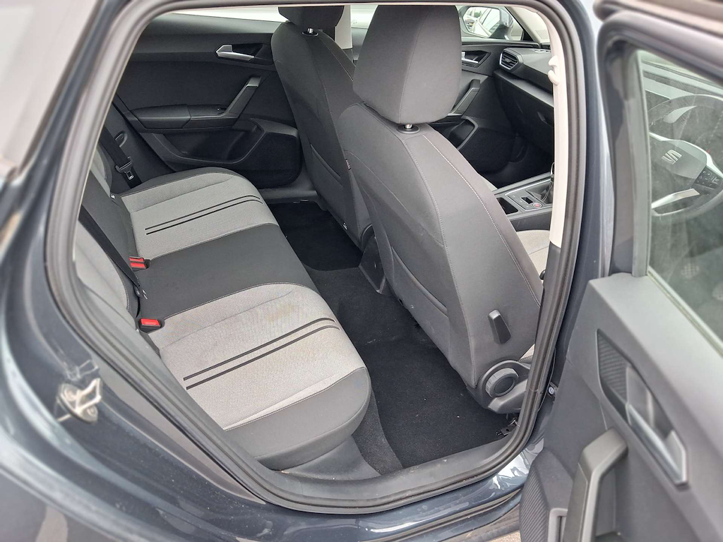 2022 SEAT Leon — image 25