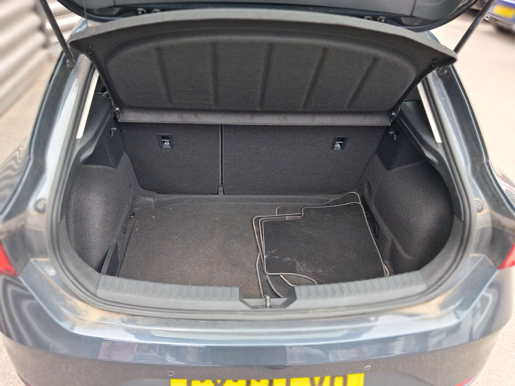 2022 SEAT Leon — image 26
