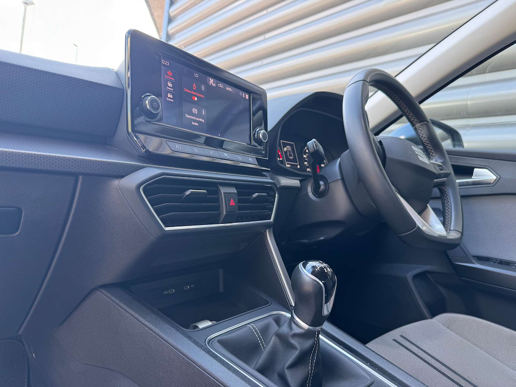 2022 SEAT Leon — image 18