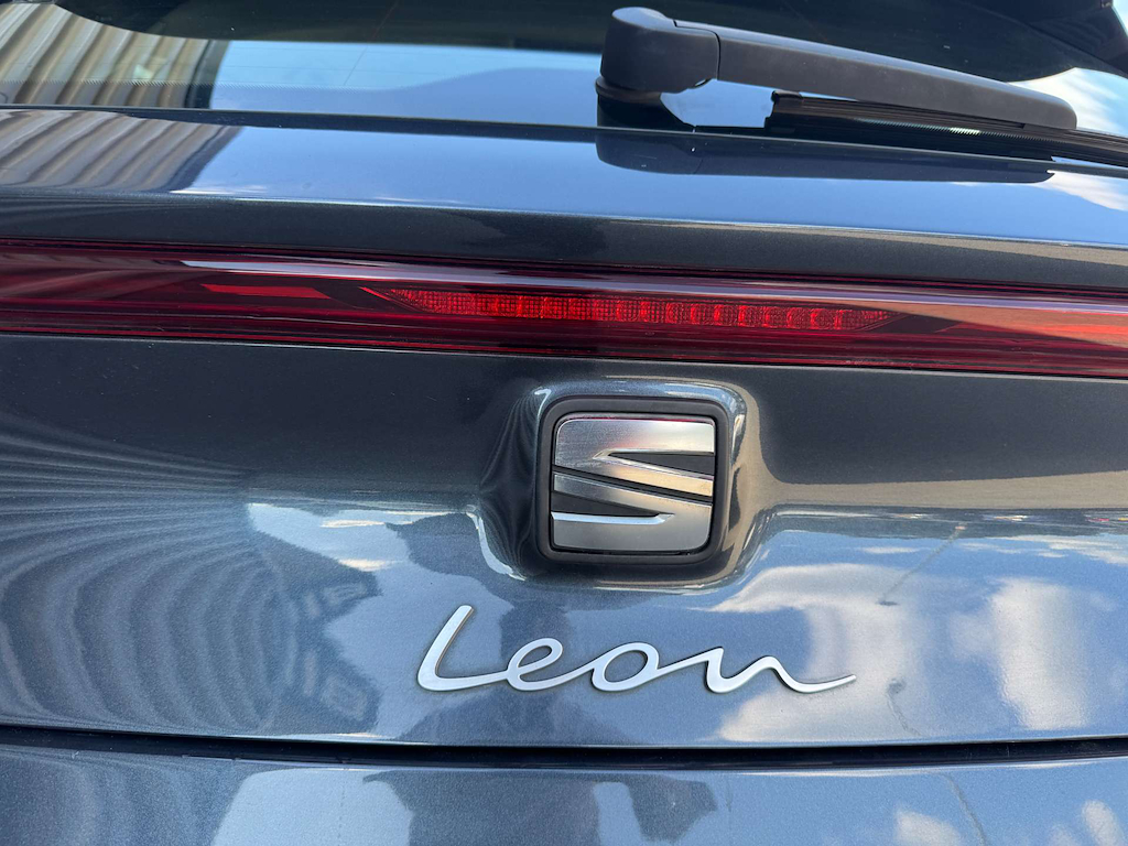 2022 SEAT Leon — image 14