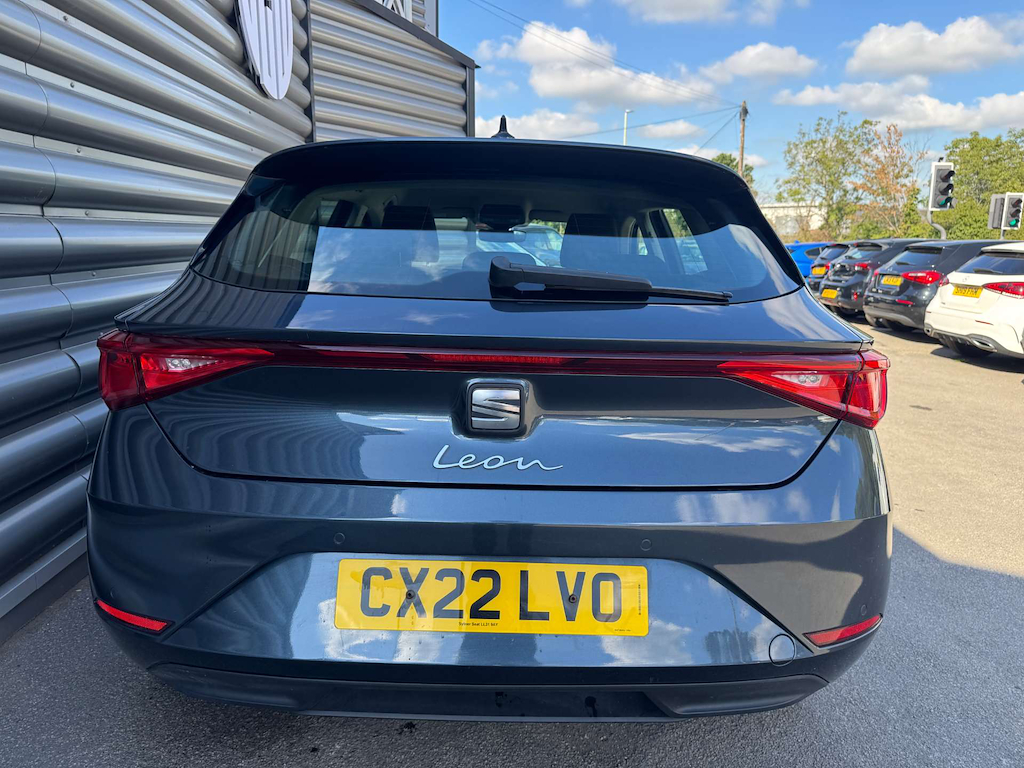2022 SEAT Leon — image 4