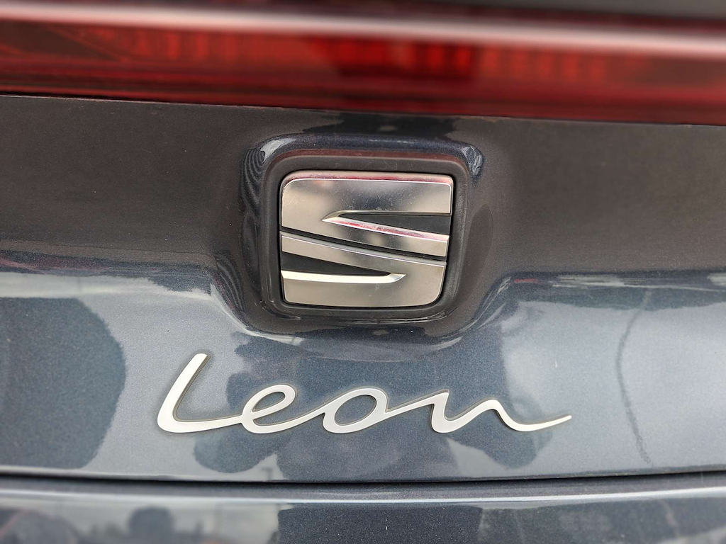 2022 SEAT Leon — image 12