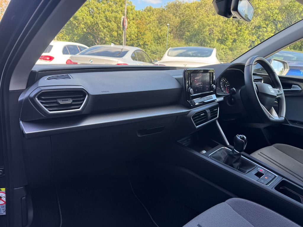 2022 SEAT Leon — image 17