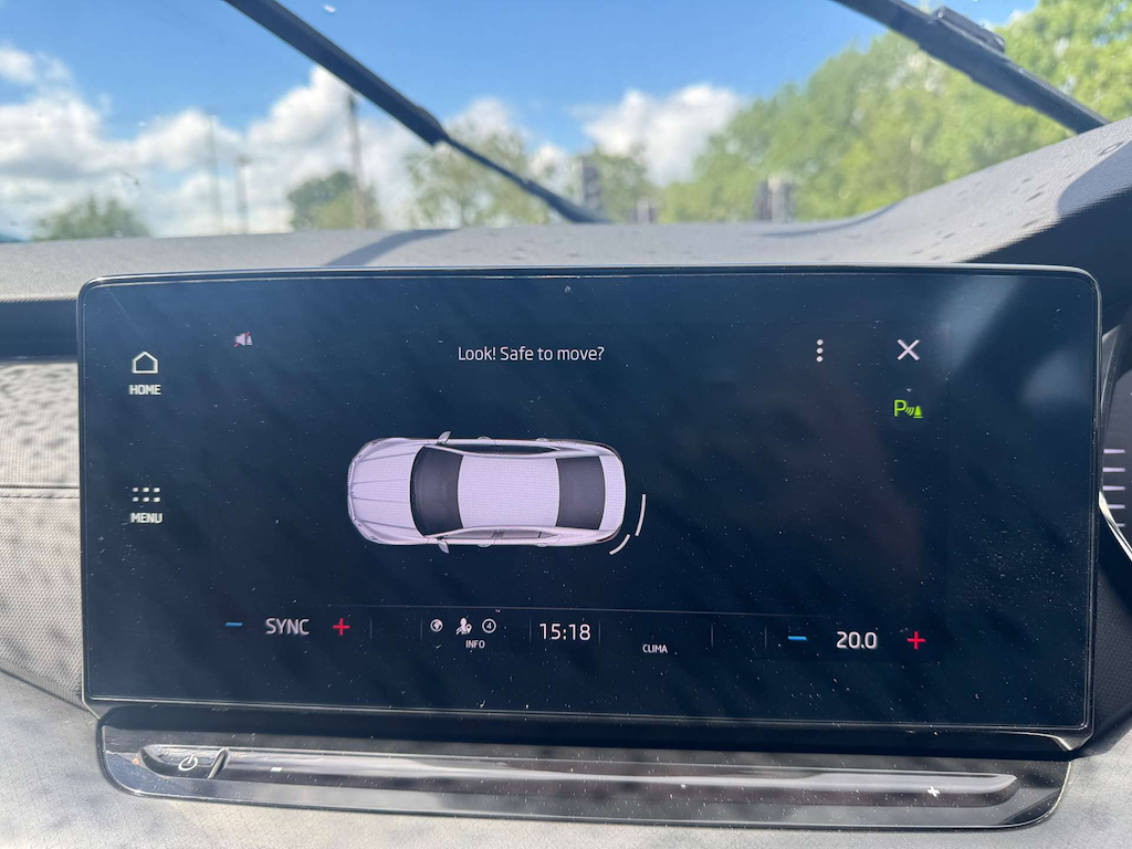 2022 Skoda Octavia — image 26