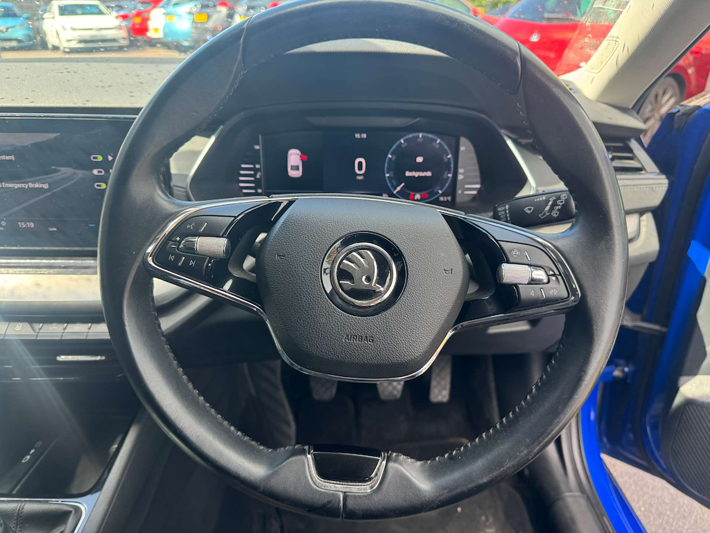 2022 Skoda Octavia — image 19