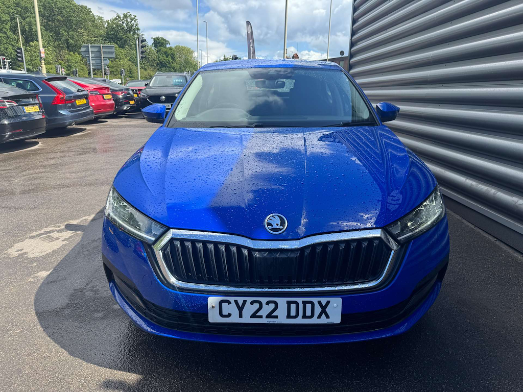 2022 Skoda Octavia — image 8