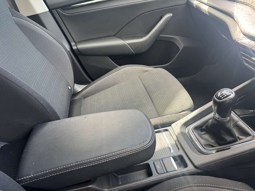 2022 Skoda Octavia — image 36