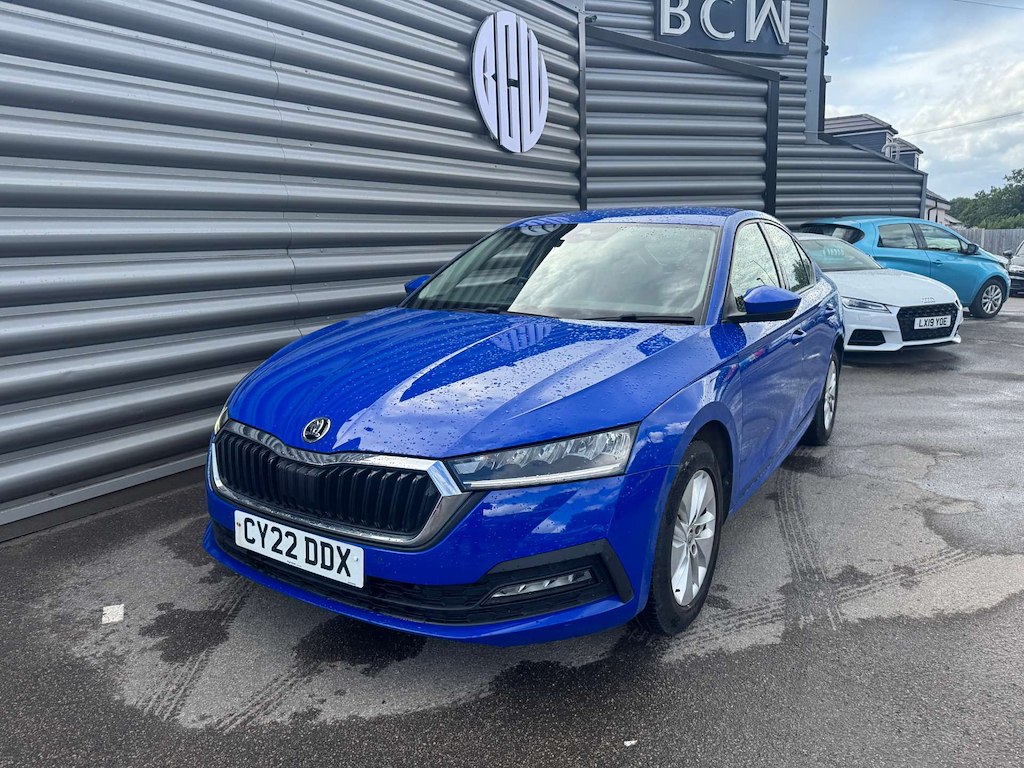 2022 Skoda Octavia — image 7