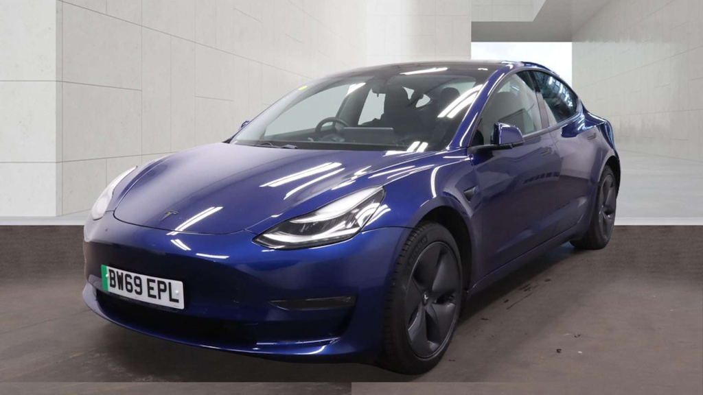 2020 Tesla Model 3 — image 2