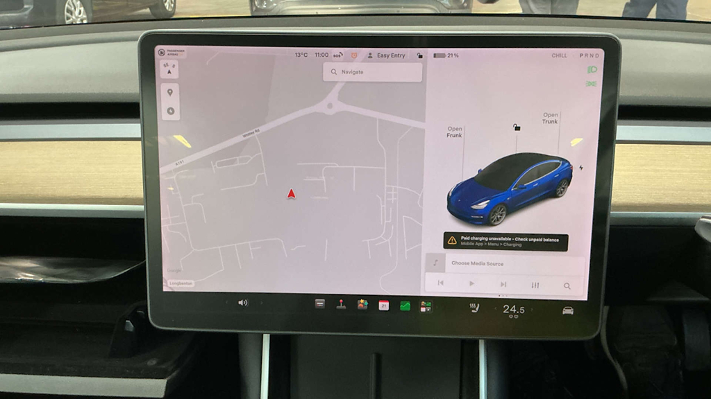 2020 Tesla Model 3 — image 8