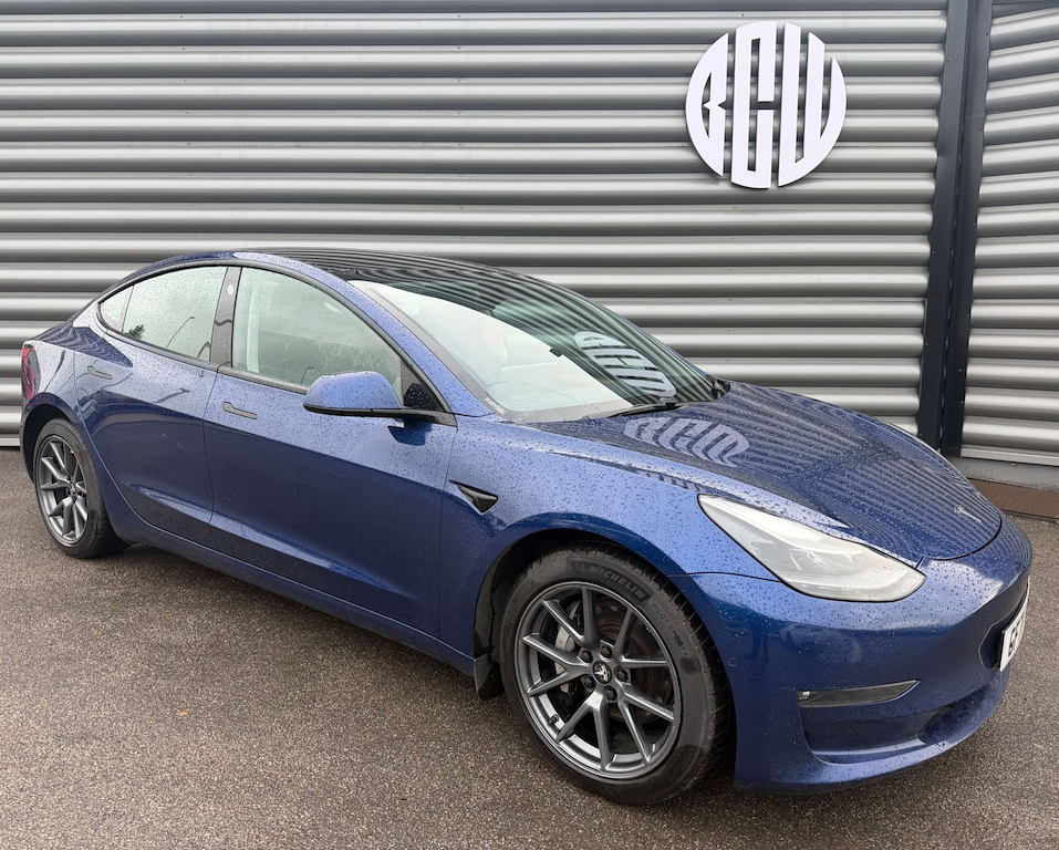 2021 Tesla Model 3 — image 1
