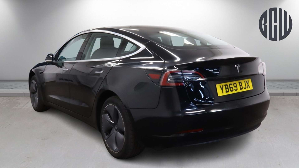 2019 Tesla Model 3 — image 3