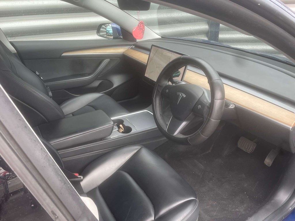 2021 Tesla Model 3 — image 18