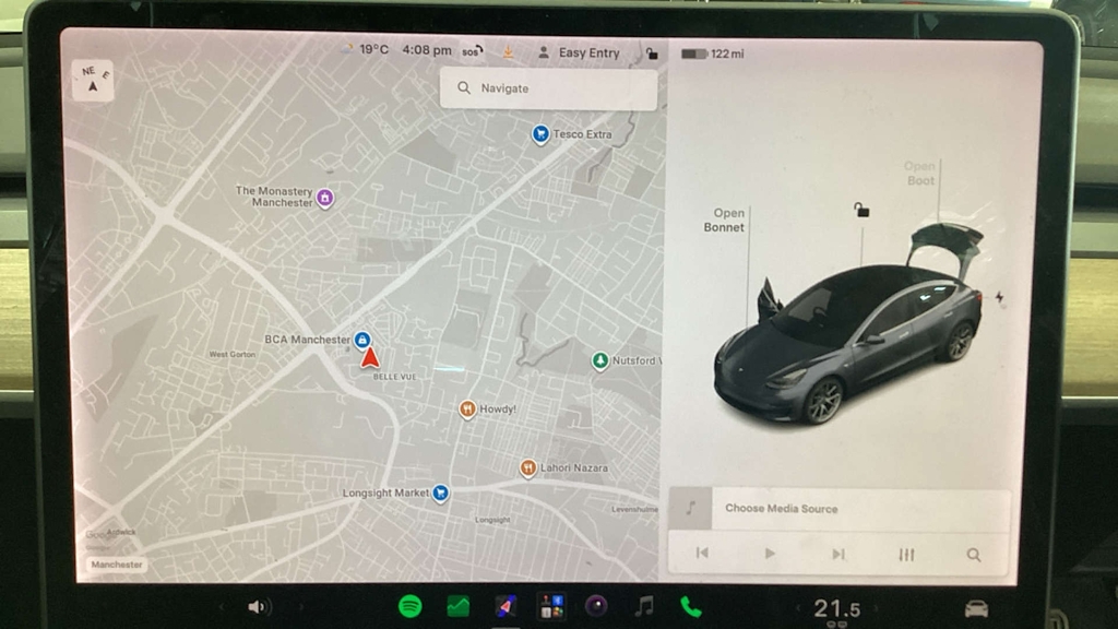 2019 Tesla Model 3 — image 11