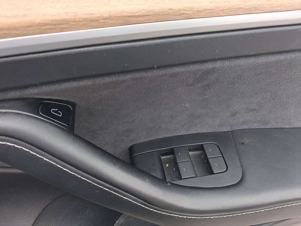 2021 Tesla Model 3 — image 28
