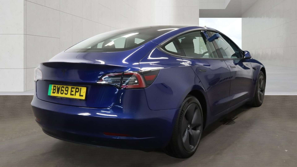 2020 Tesla Model 3 — image 6