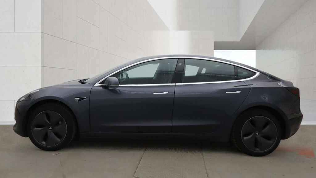 2019 Tesla Model 3 — image 6