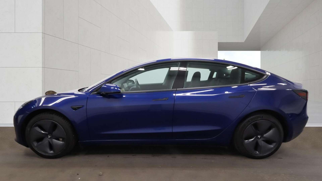 2020 Tesla Model 3 — image 4