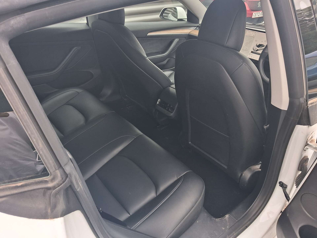 2021 Tesla Model 3 — image 11