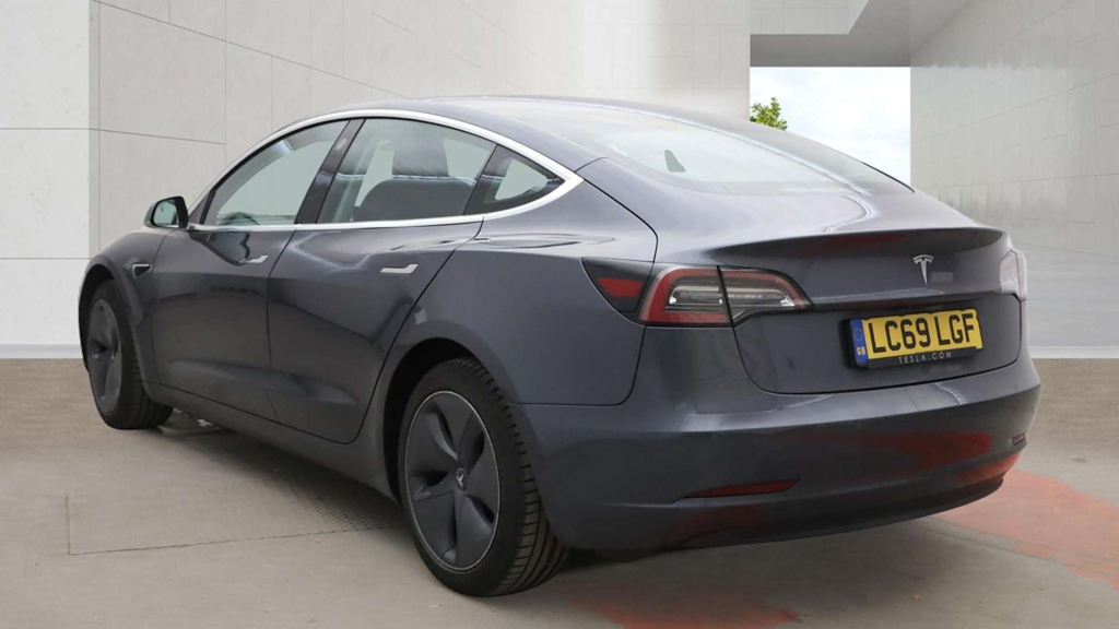 2019 Tesla Model 3 — image 3