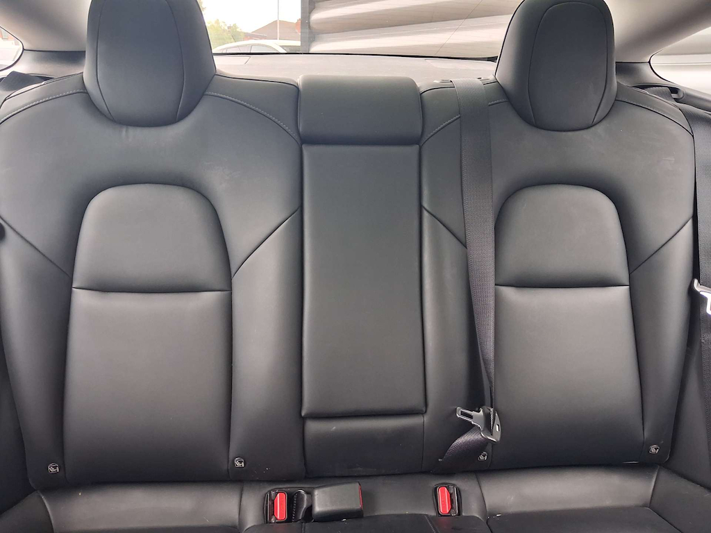 2021 Tesla Model 3 — image 12
