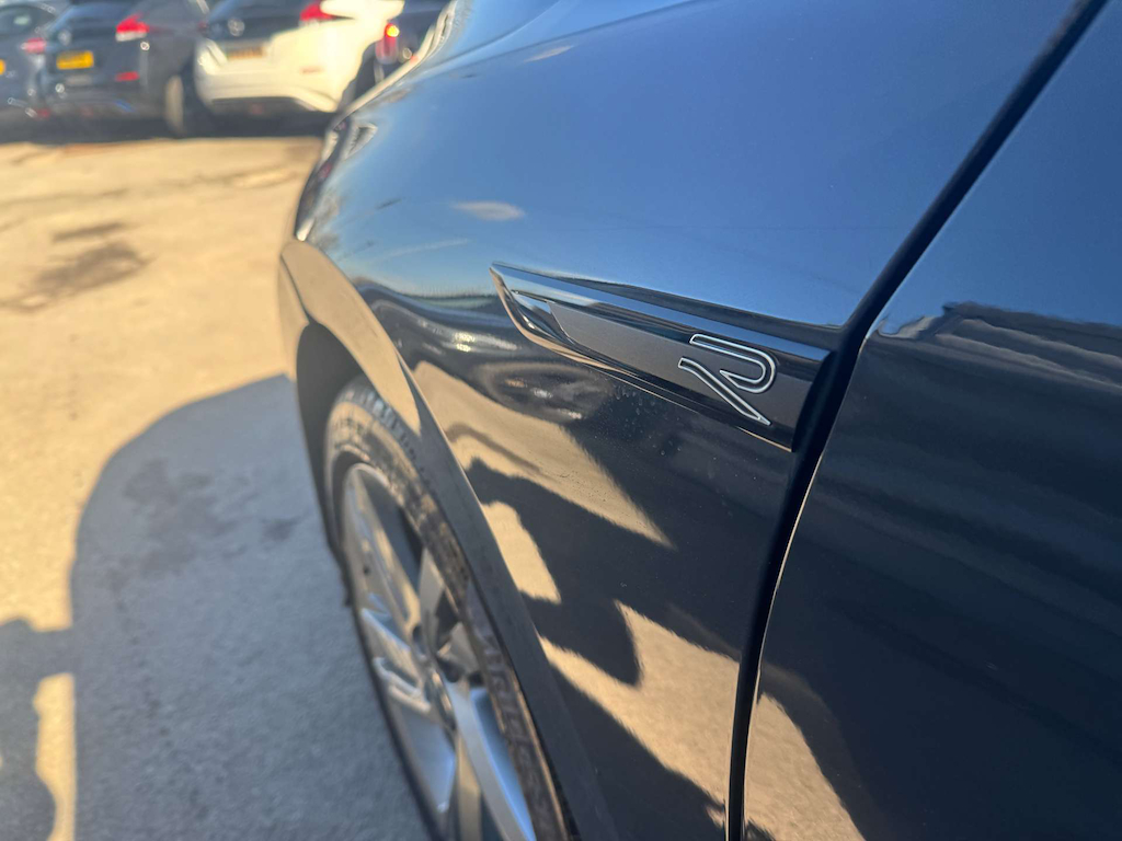 2022 Volkswagen Golf — image 10