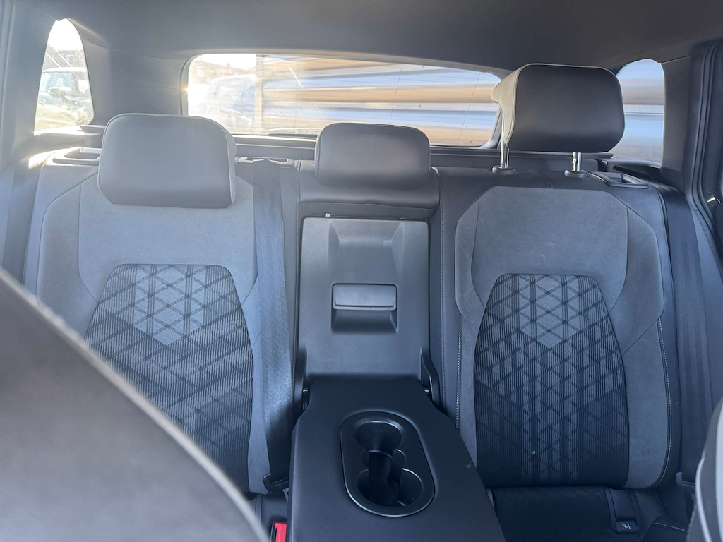 2022 Volkswagen Golf — image 20