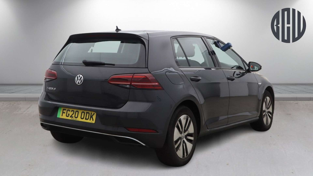 2020 Volkswagen Golf — image 4