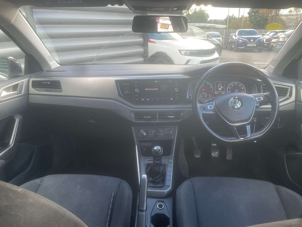 2020 Volkswagen Polo — image 16
