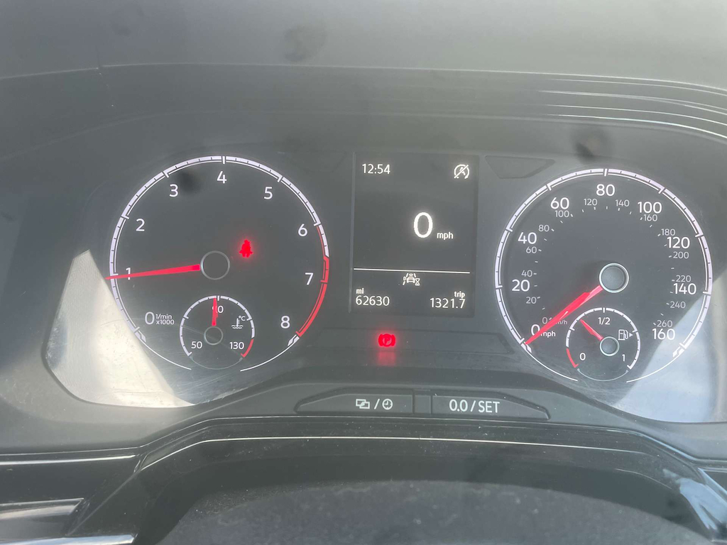 2020 Volkswagen Polo — image 10