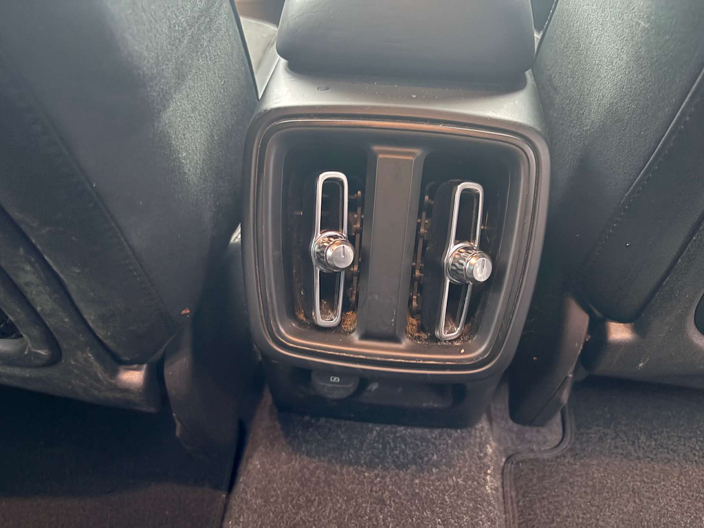 2019 Volvo XC40 — image 30