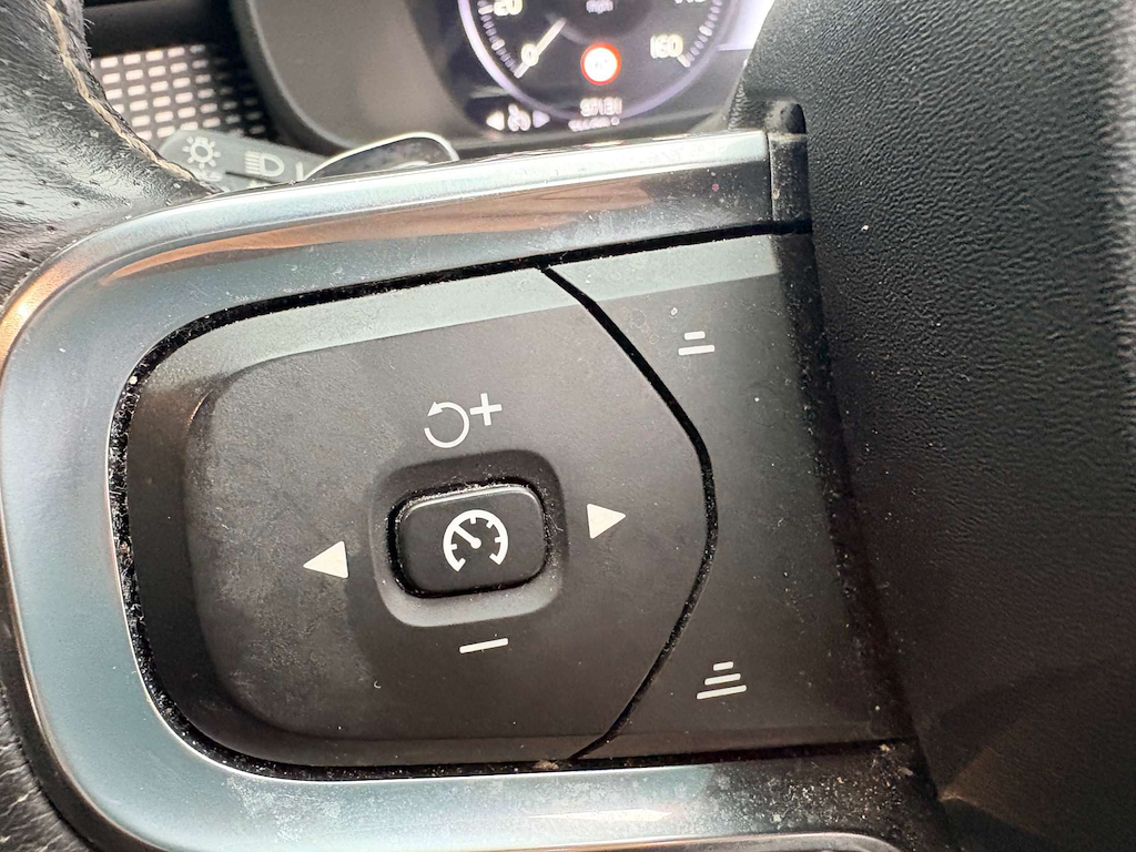 2019 Volvo XC40 — image 28