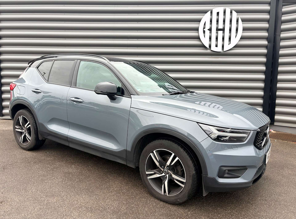 2019 Volvo XC40 — image 1