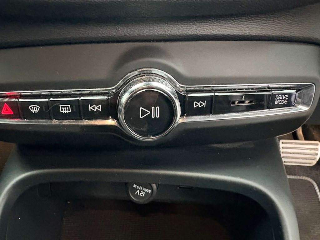 2019 Volvo XC40 — image 27